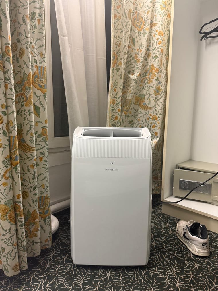 Installation climatiseur mobile — Neuilly